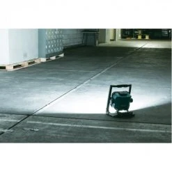 LAMPE MAKITA 14,4/18 V LI-ION (PRODUIT SEUL) - DEADML805 11 LAMPE MAKITA 14,4/18 V LI-ION (PRODUIT SEUL) - DEADML805 -CEBA Shop dml805 det09